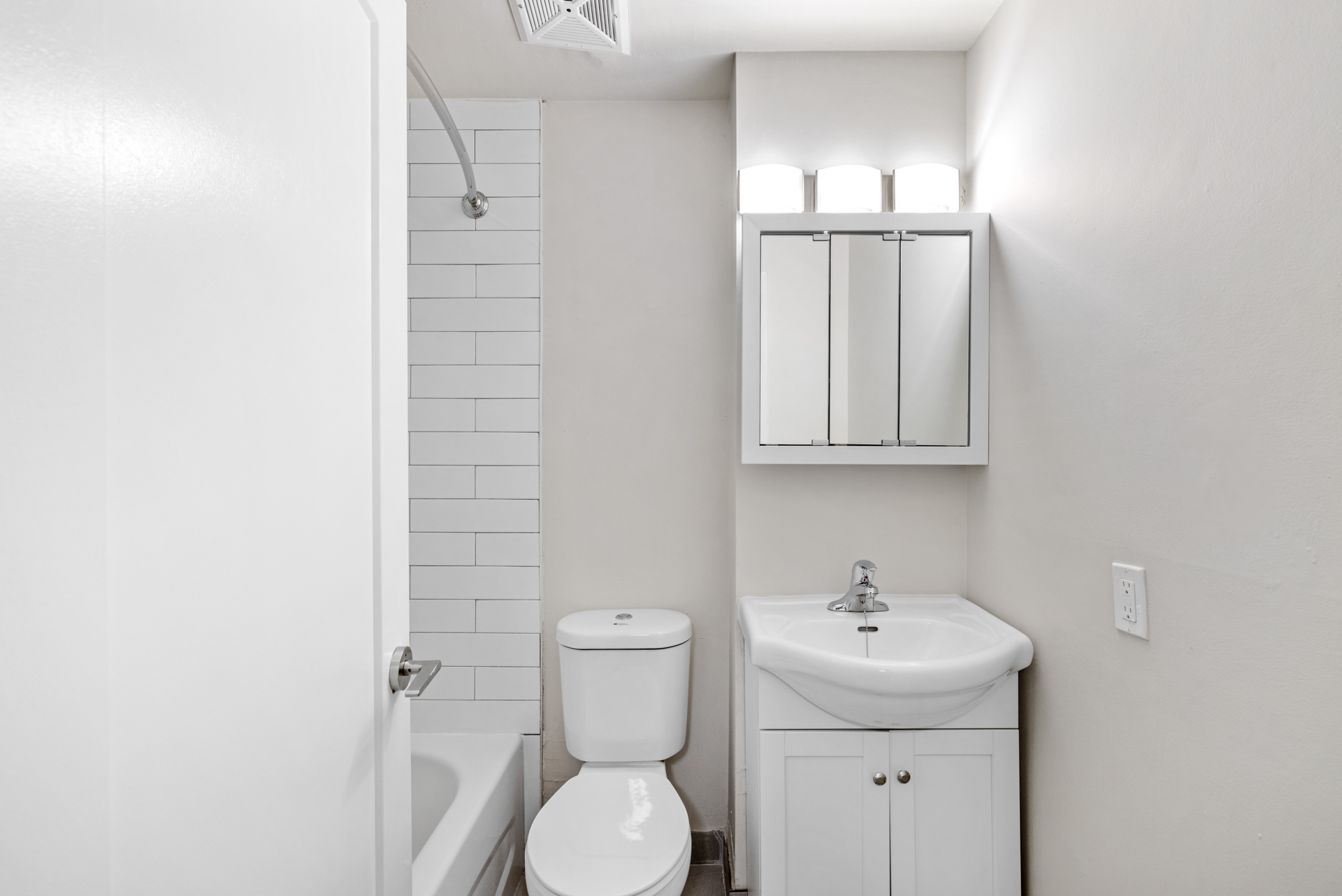 176 The Parkway, Kingston, ON K7M 7E5 — photo 3