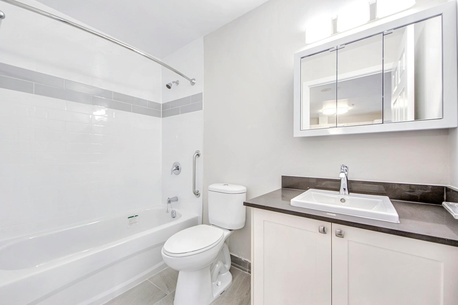 494 Queenston Road, Hamilton, ON L8K 1J5 — photo 3