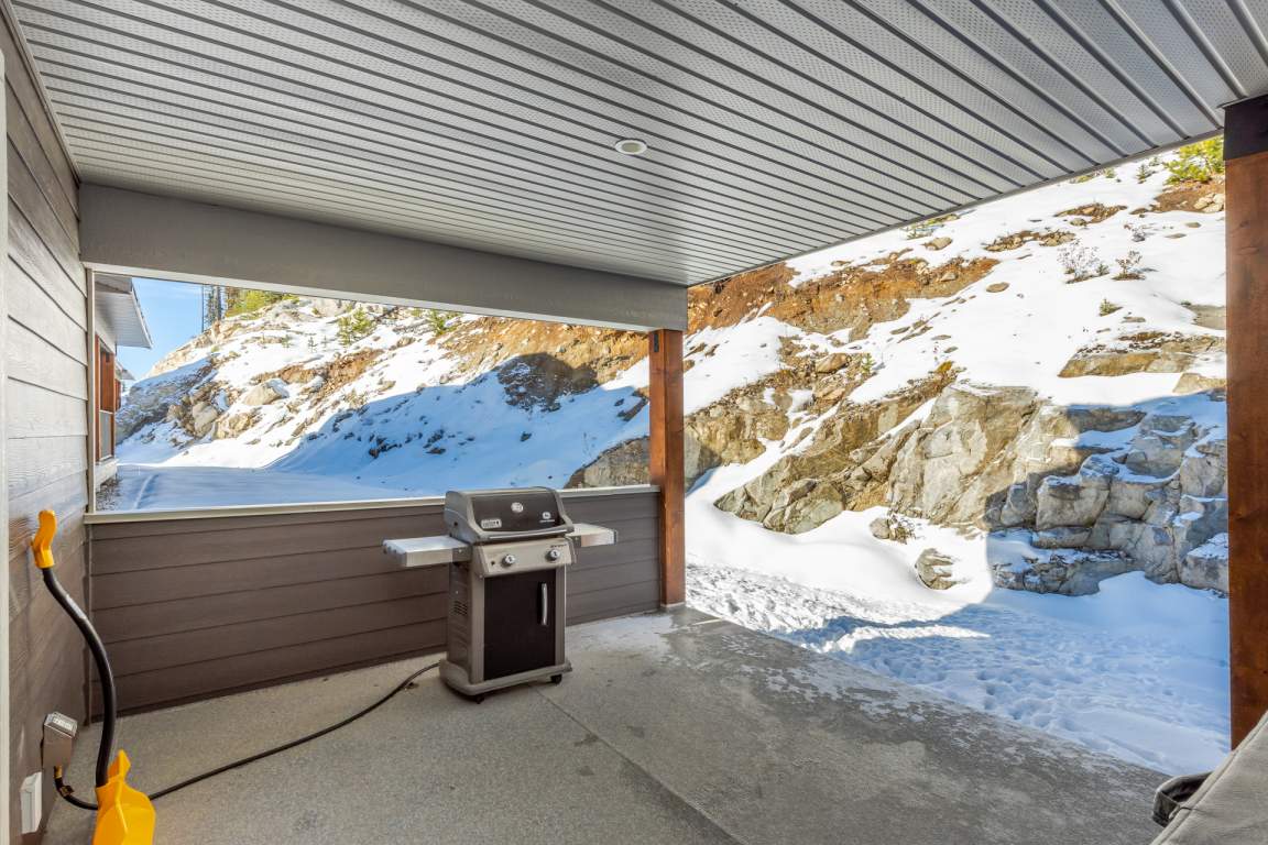 Grizzly Estates Hume Investments Ltd