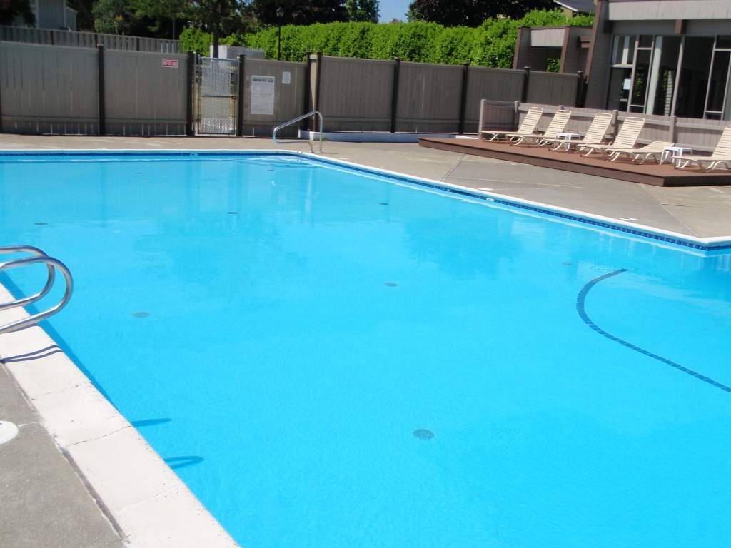 Easthill Apartments Hume Investments Ltd