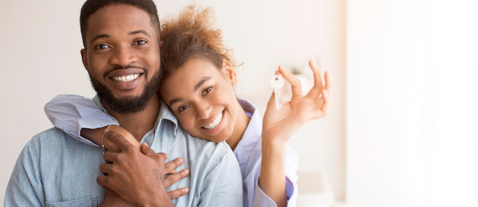 Couple young professionals renting a Toronto apartment with KG Group