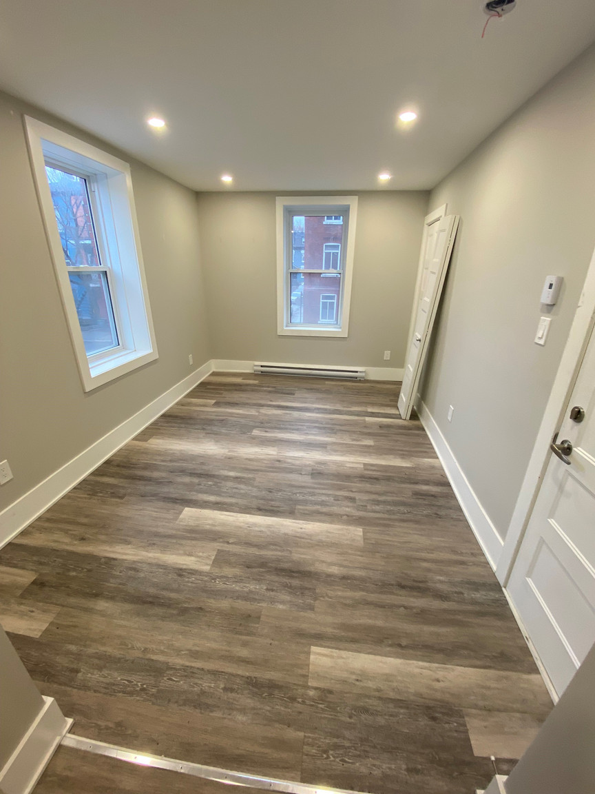 2421 De Maisonneuve East — photo 3