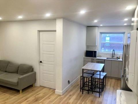 2090 Wellington — photo 3