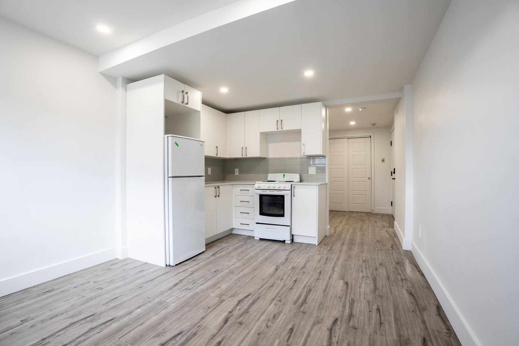 7030 Chemin de la Côte Saint Luc — photo 1