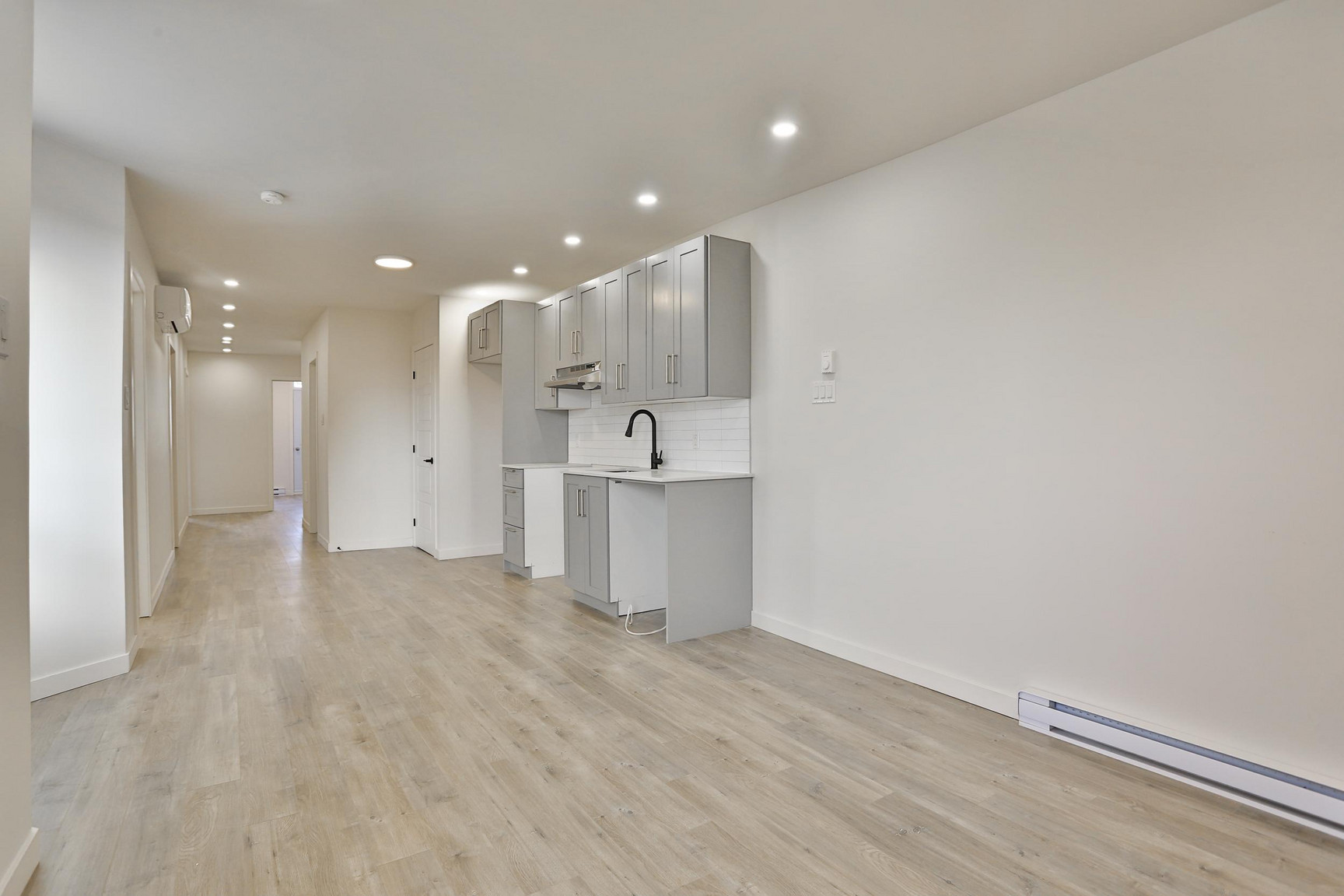 2110 Rue Fullum — photo 2