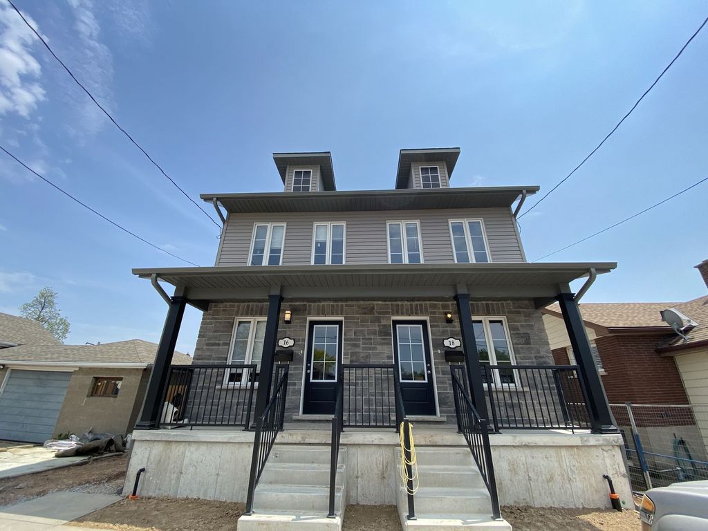 Student Housing Rooms in Thorold Ontario, Clean, Brand New MAC Management