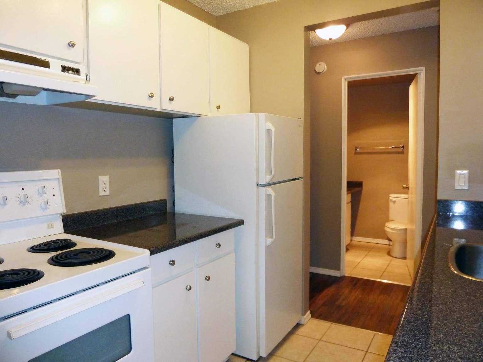 33298 Robertson Avenue, Abbotsford, BC, Apartment for rent for 1,225