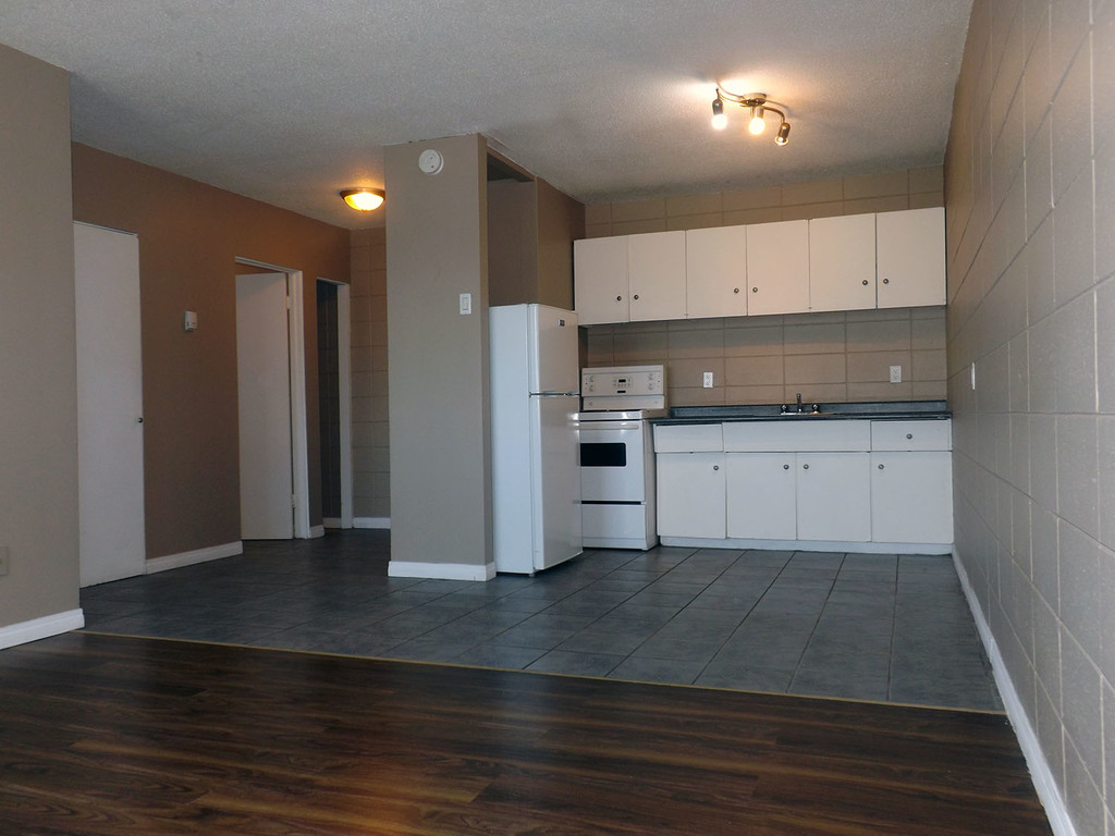 Cornerstone Apartments in Edmonton 10040152 Street NW Mainstreet