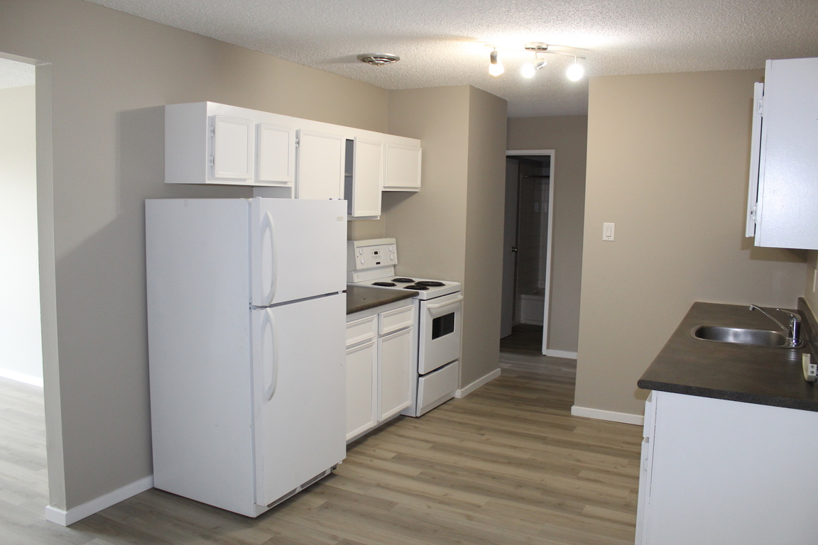 Meadow Green Apartments in Saskatoon 517 521 Ave. X South