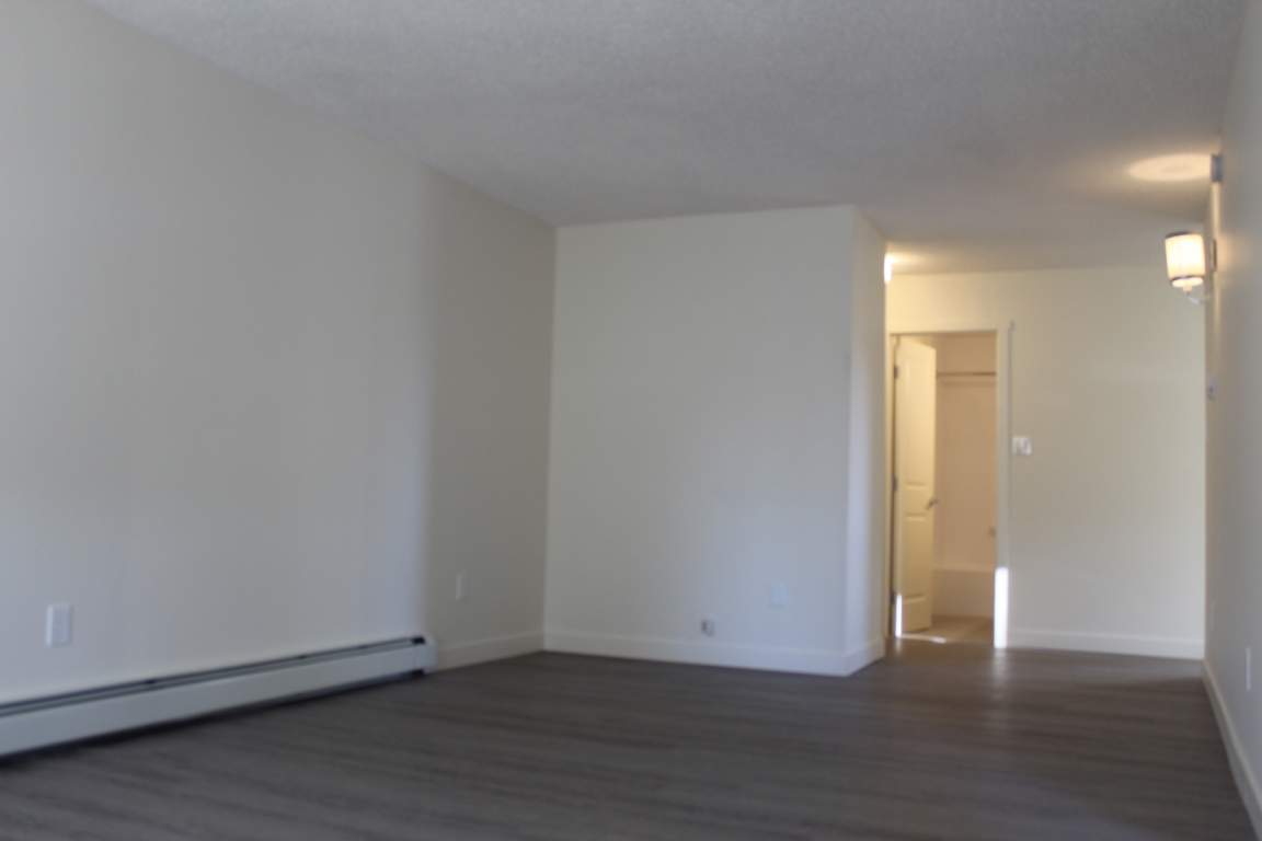 Smith Apartments in Downtown Regina 2121 Smith Street Mainstreet