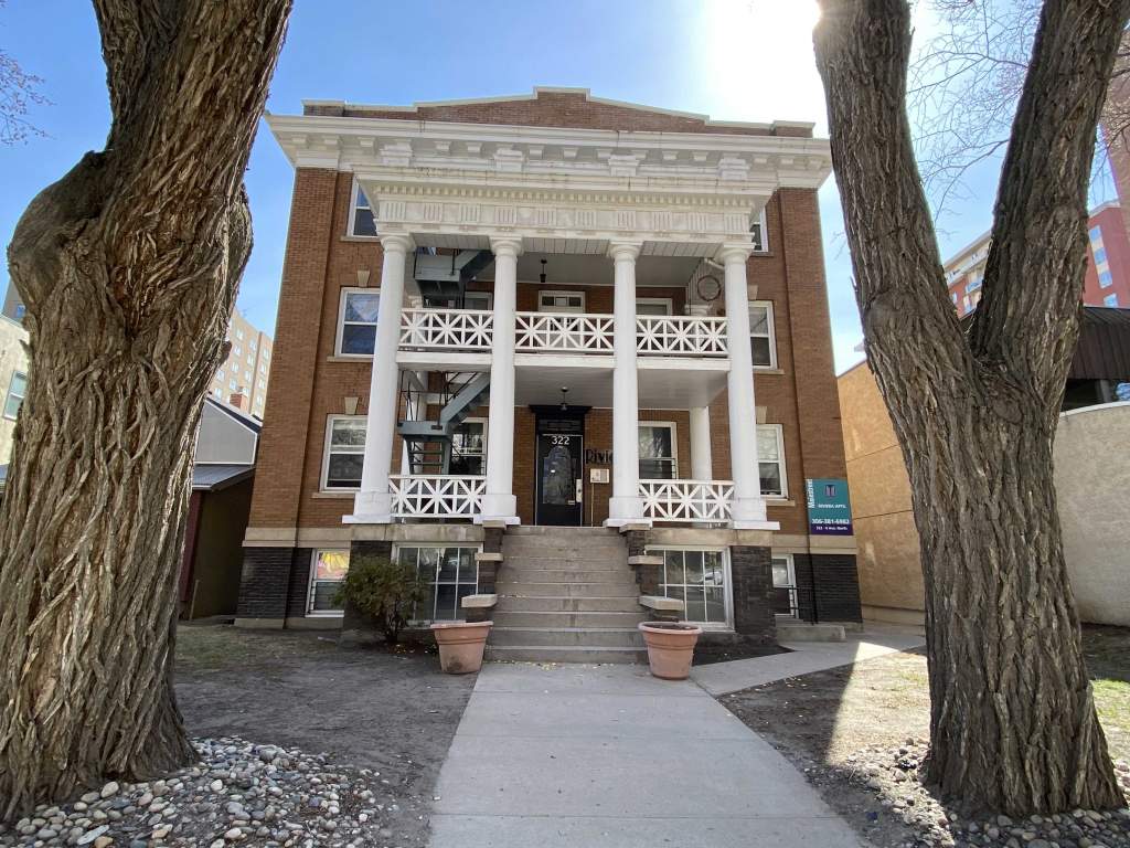 Riviera Apartments 322 6 Avenue North Mainstreet