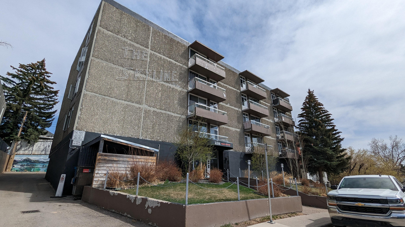 Spacious Apartment for Rent in Bankview, Calgary Mainstreet