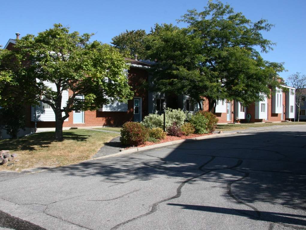 Townhouses for rent in North Bay, Ontario Malmac Properties