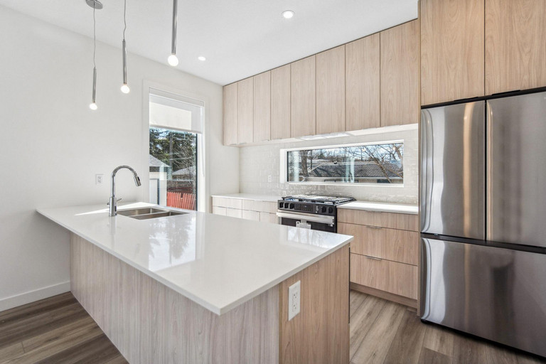 10427 70 Ave Edmonton