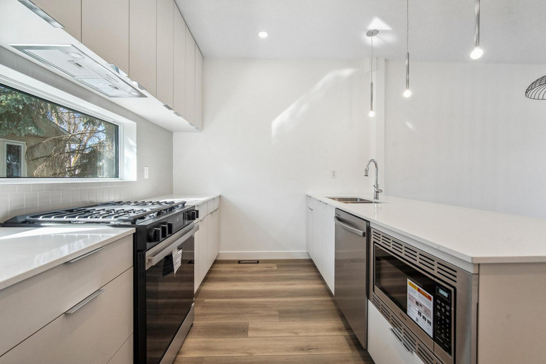9115 - 9121 65 Ave Featured Properties