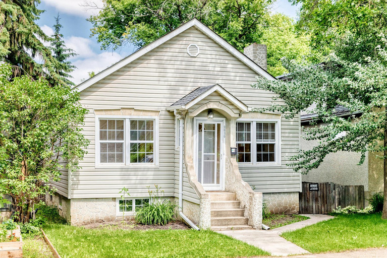9830 78 Avenue Featured Properties