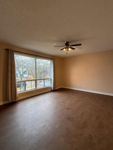 12414 112 Ave NW Featured Properties