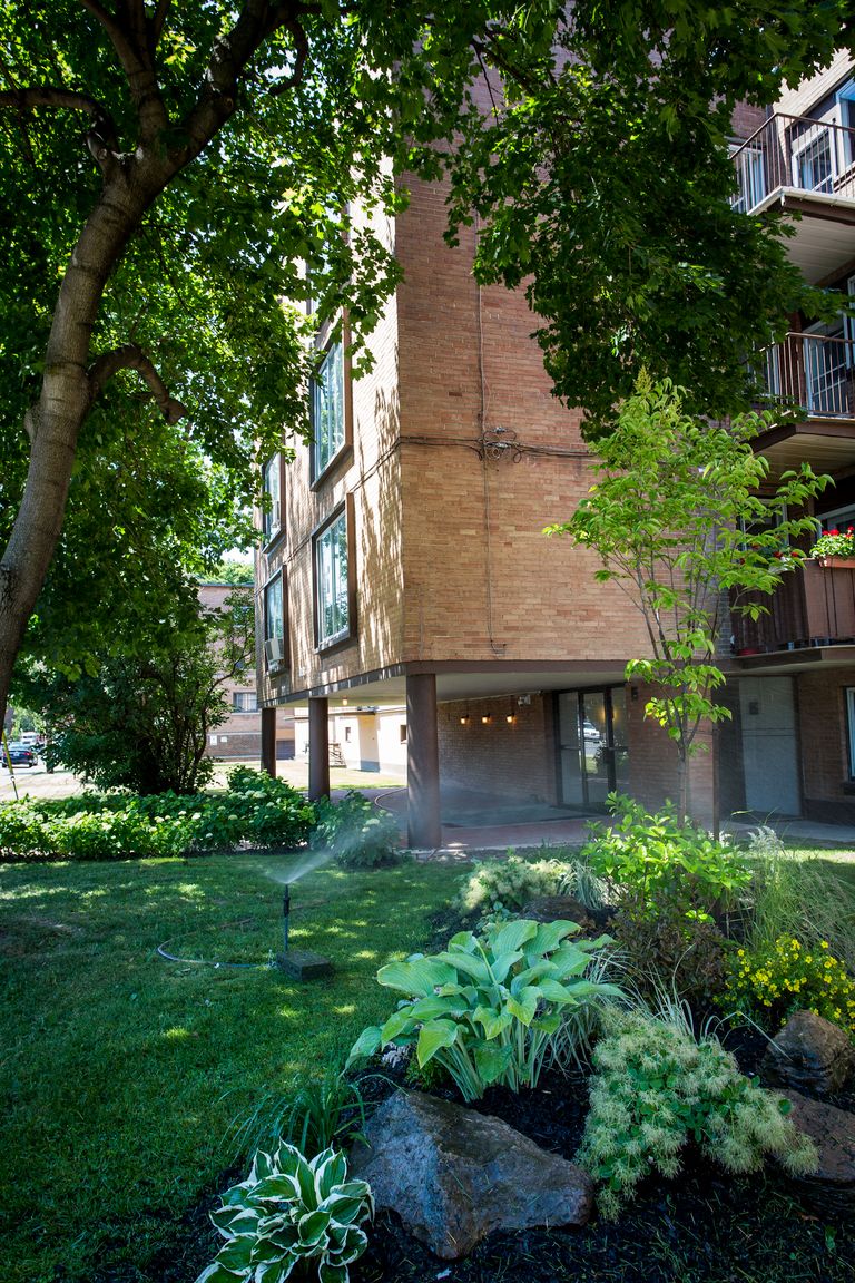 6001 Chemin de la Côte Saint-Luc — photo 3