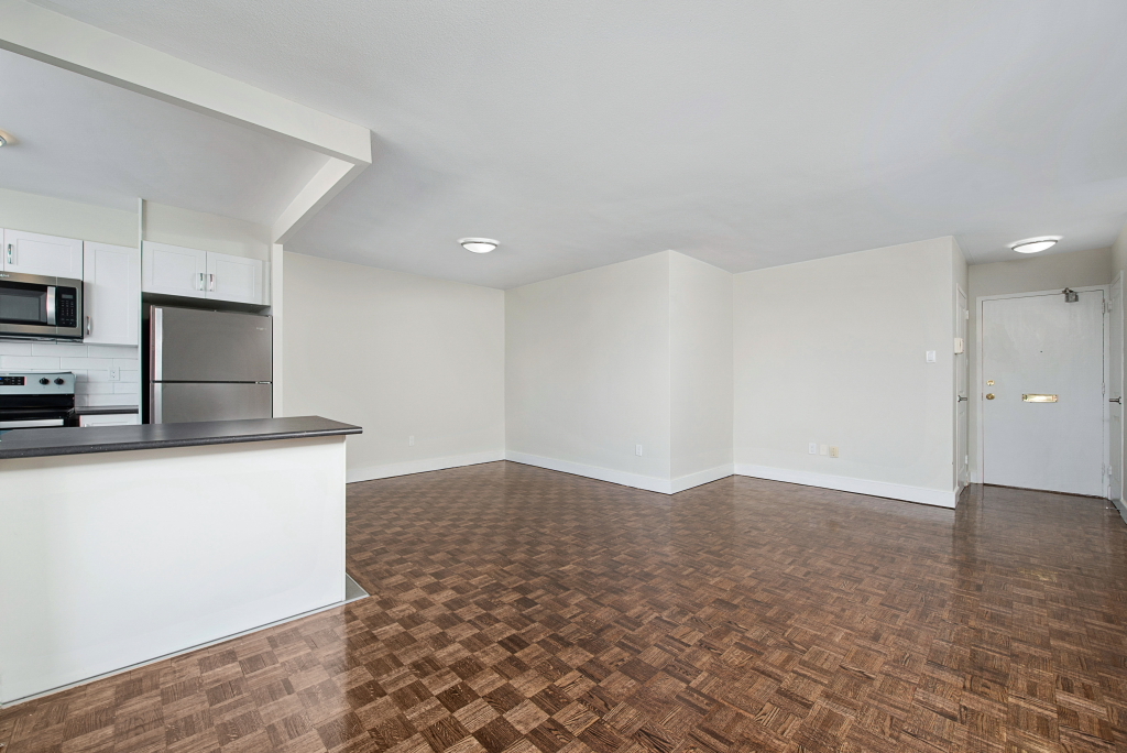 Mississauga Apartment Photos and Files Gallery RentBoard.ca Ad ID MCL