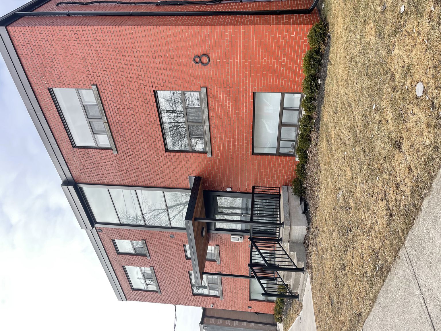 8 Castleton Avenue, Toronto, Ontario M6N 3Z5 Apartment For Rent