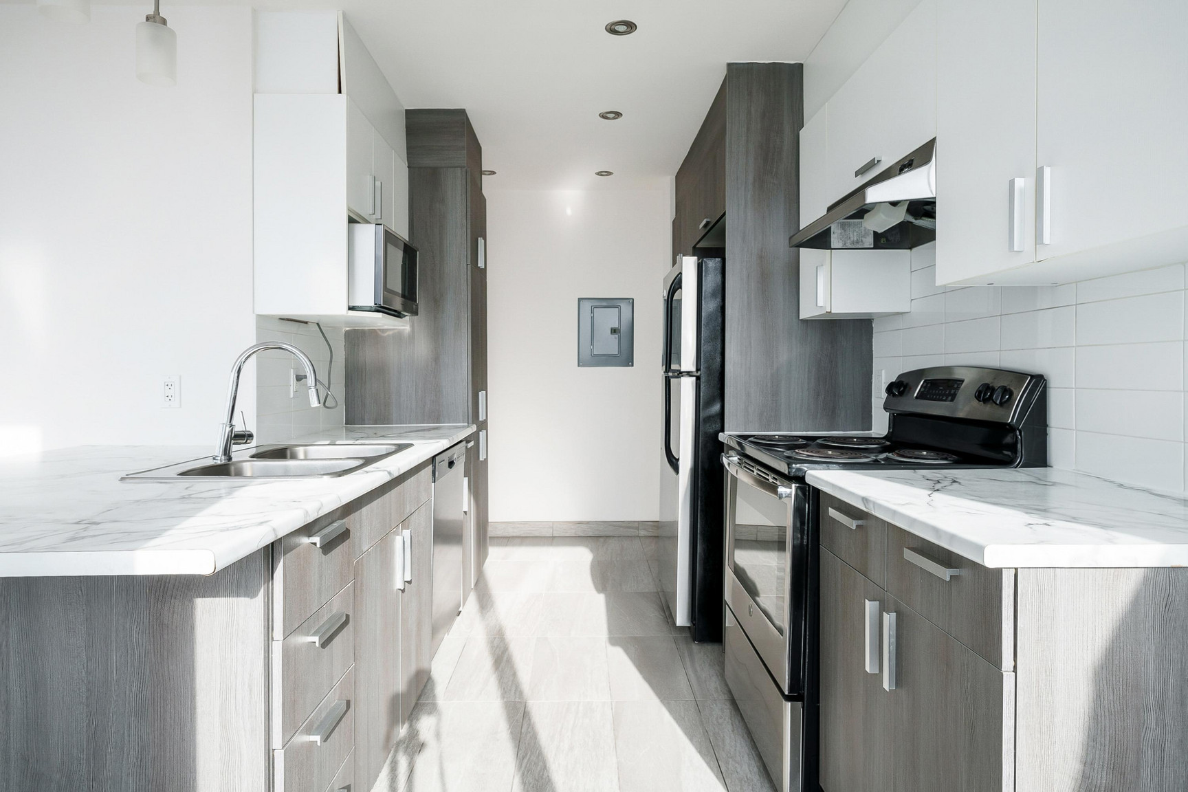 Rockhill Apartments 4858 chemin de la CôtedesNeiges, Montréal, QC