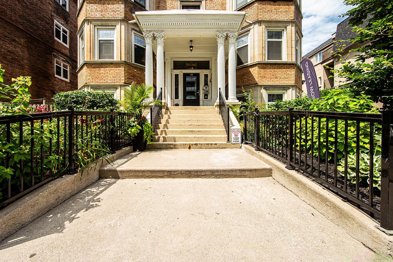 Gallery Photos