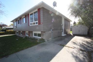 Homes For Rent 529 Cardiff Dr Sarnia On Rentsarnia Com