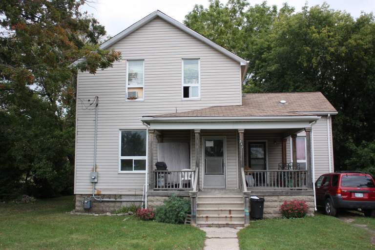 Apartments For Rent (1Bedroom) 242 Christina St S, Sarnia, ON