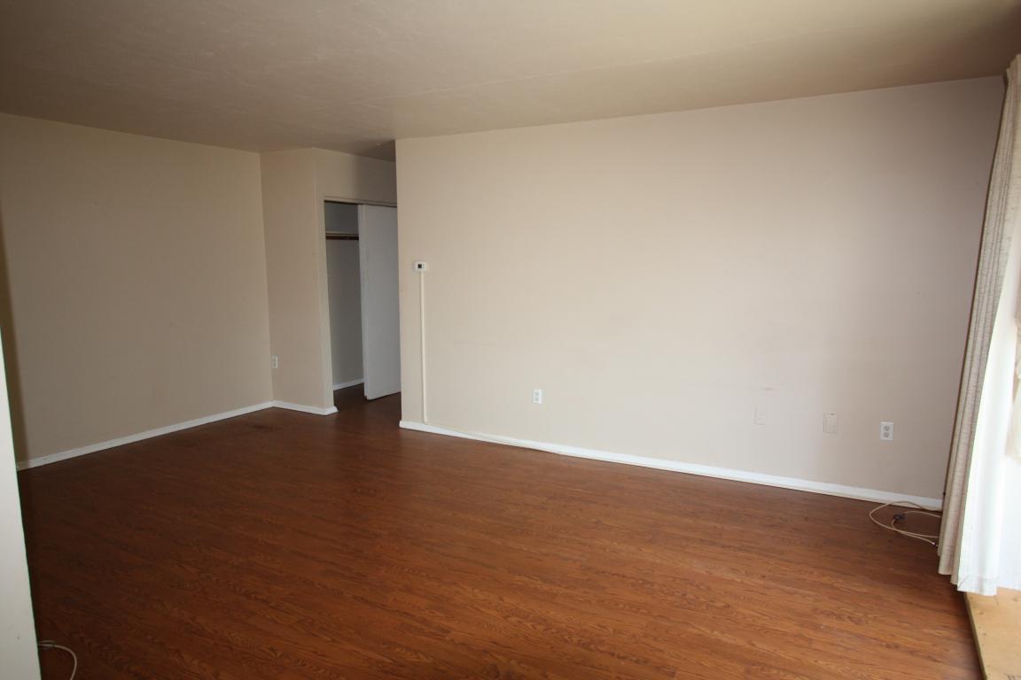 Apartments for Rent (2 Bedroom) 830 Wellington St, Sarnia, ON Mutual