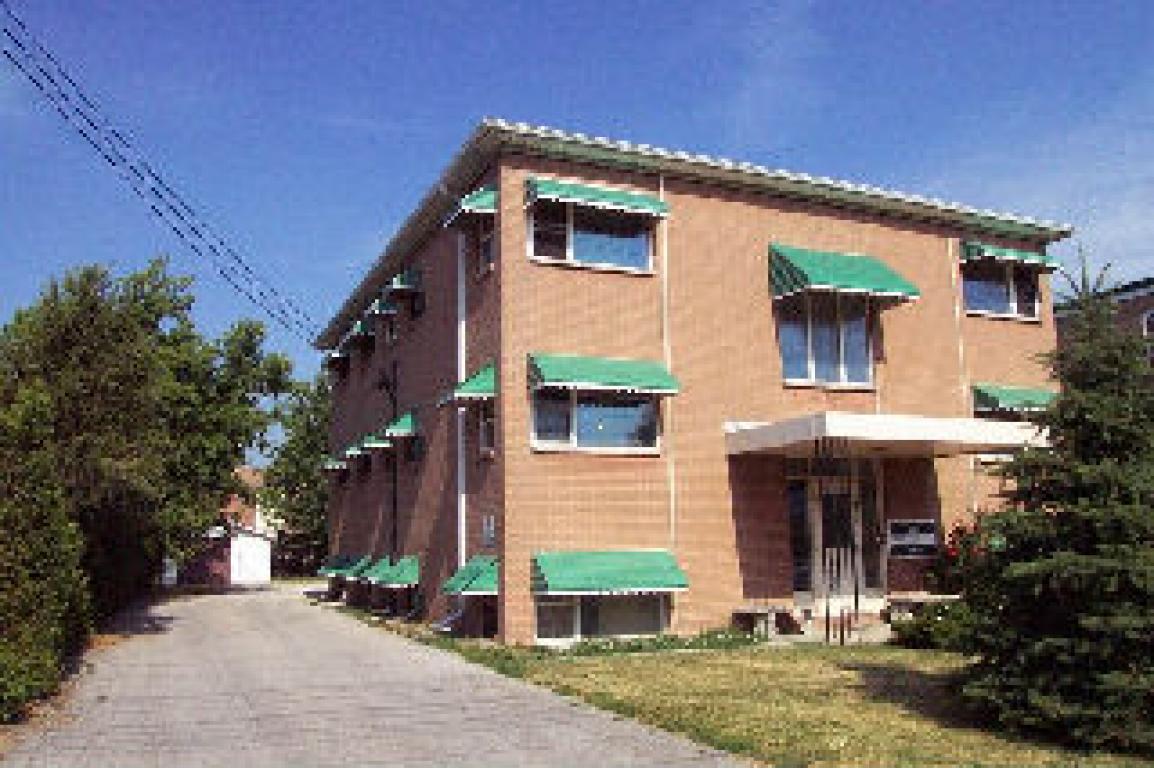 Apartments For Rent (1Bedroom) 297 Indian Rd S, Sarnia, ON Mutual