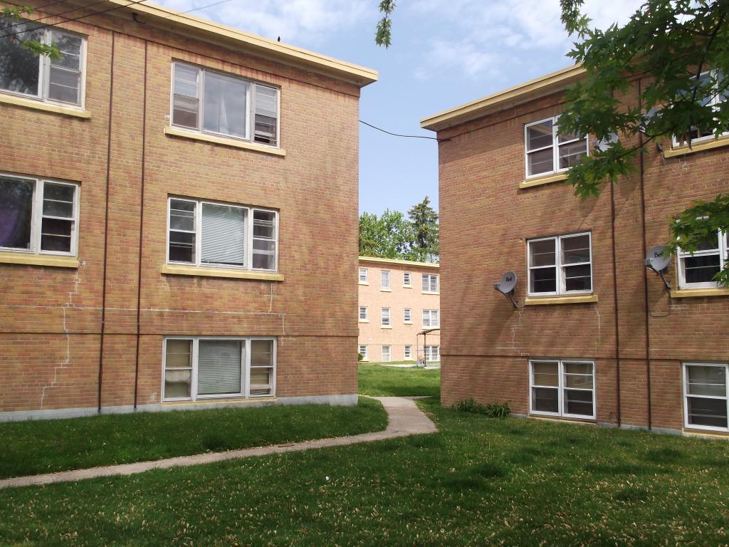 Apartments for Rent (1 Bedroom) 515 London Rd, Sarnia, ON Mutual