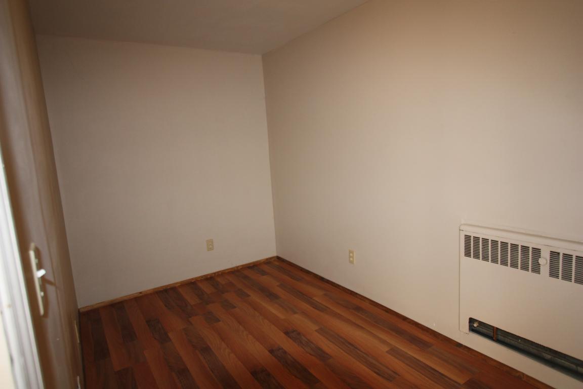 Apartments for Rent (1 Bedroom) 515 London Rd, Sarnia, ON Mutual