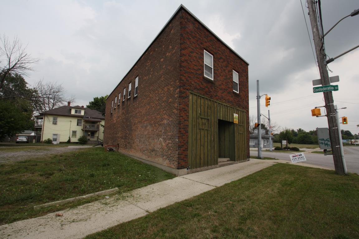 Apartments For Rent 338 Christina St S, Sarnia, ON Mutual Property