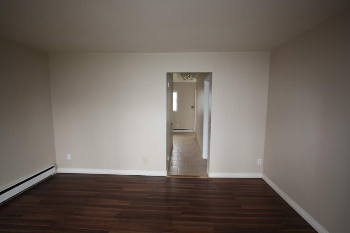 Townhouses for Rent (3 Bedroom) 451 Lyndoch St, Corunna, ON Mutual