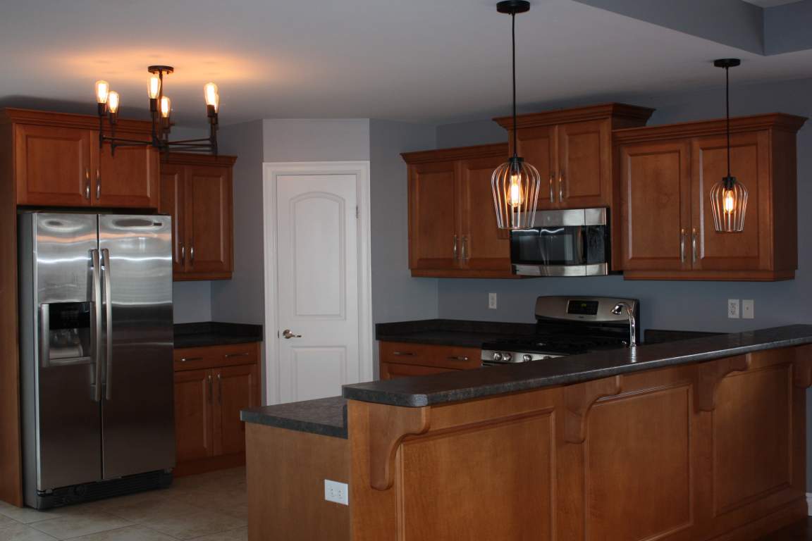 Houses for Rent 236 Clairwood Cres, Corunna, ON