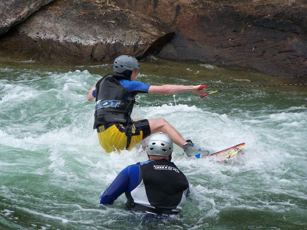 Cottages For Rent 8092 Little Falls Rd, Washago Ontario