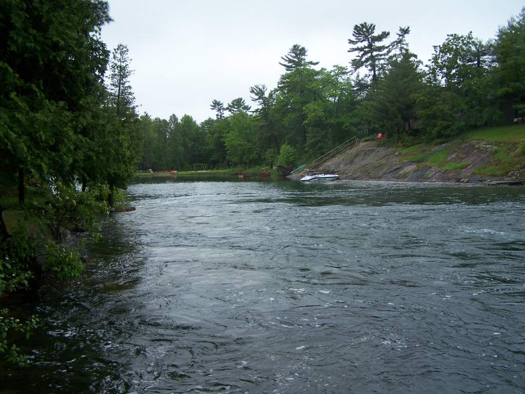 Cottages For Rent 8092 Little Falls Rd, Washago Ontario