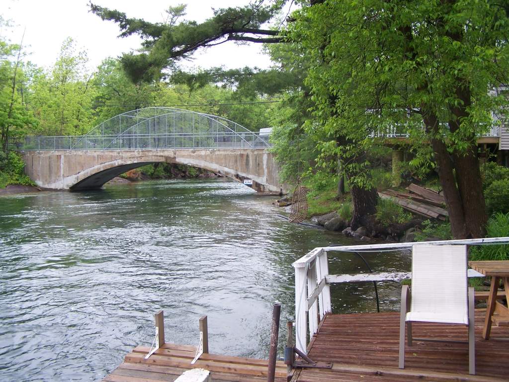 Cottages For Rent 8092 Little Falls Rd, Washago Ontario