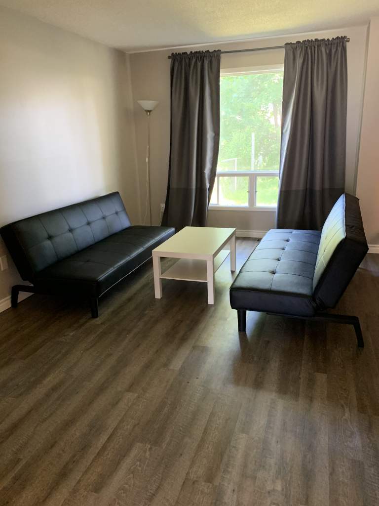 Rooms For Rent 184 Bedford Cres, Sarnia, ON Mutual Property