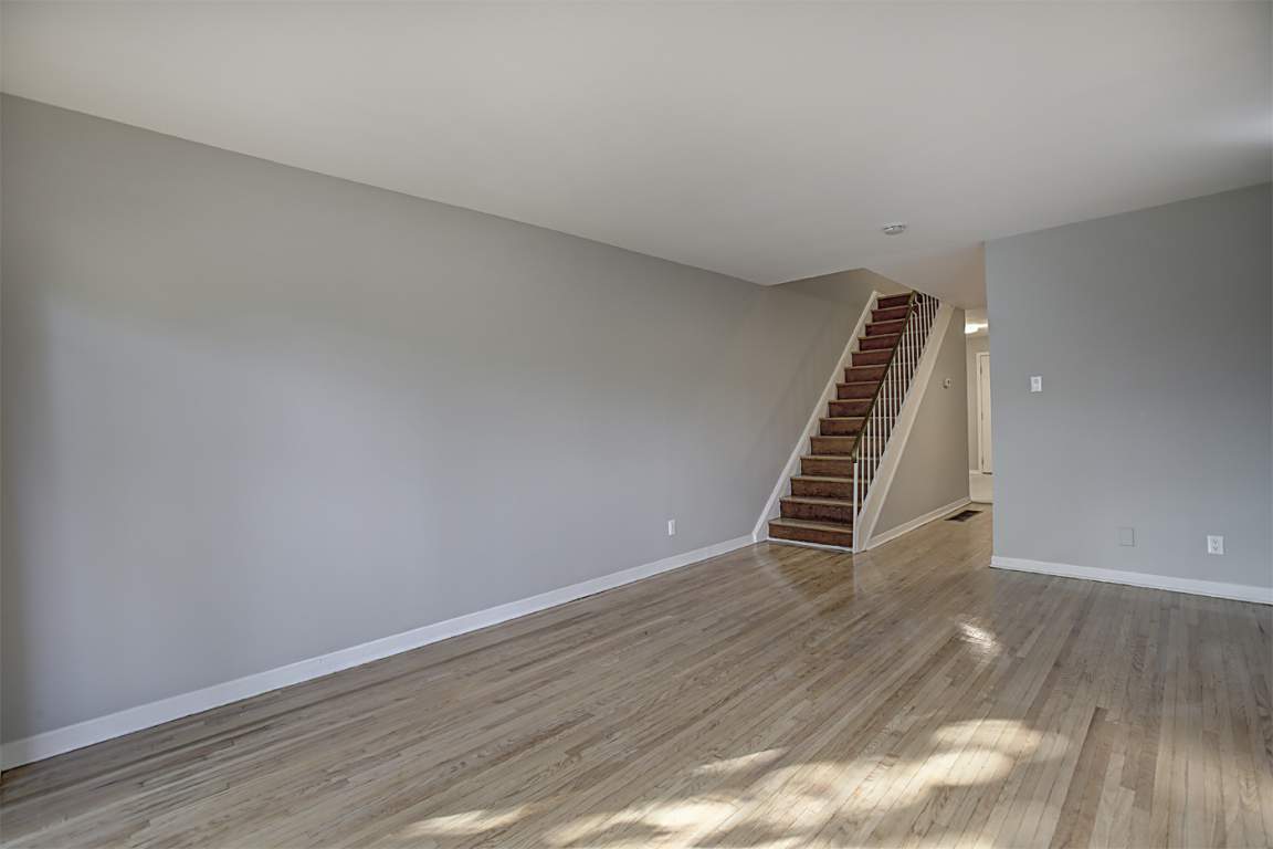 Oakville Ontario 2 bedrooms Townhouse for rent Ad ID TMG.3337