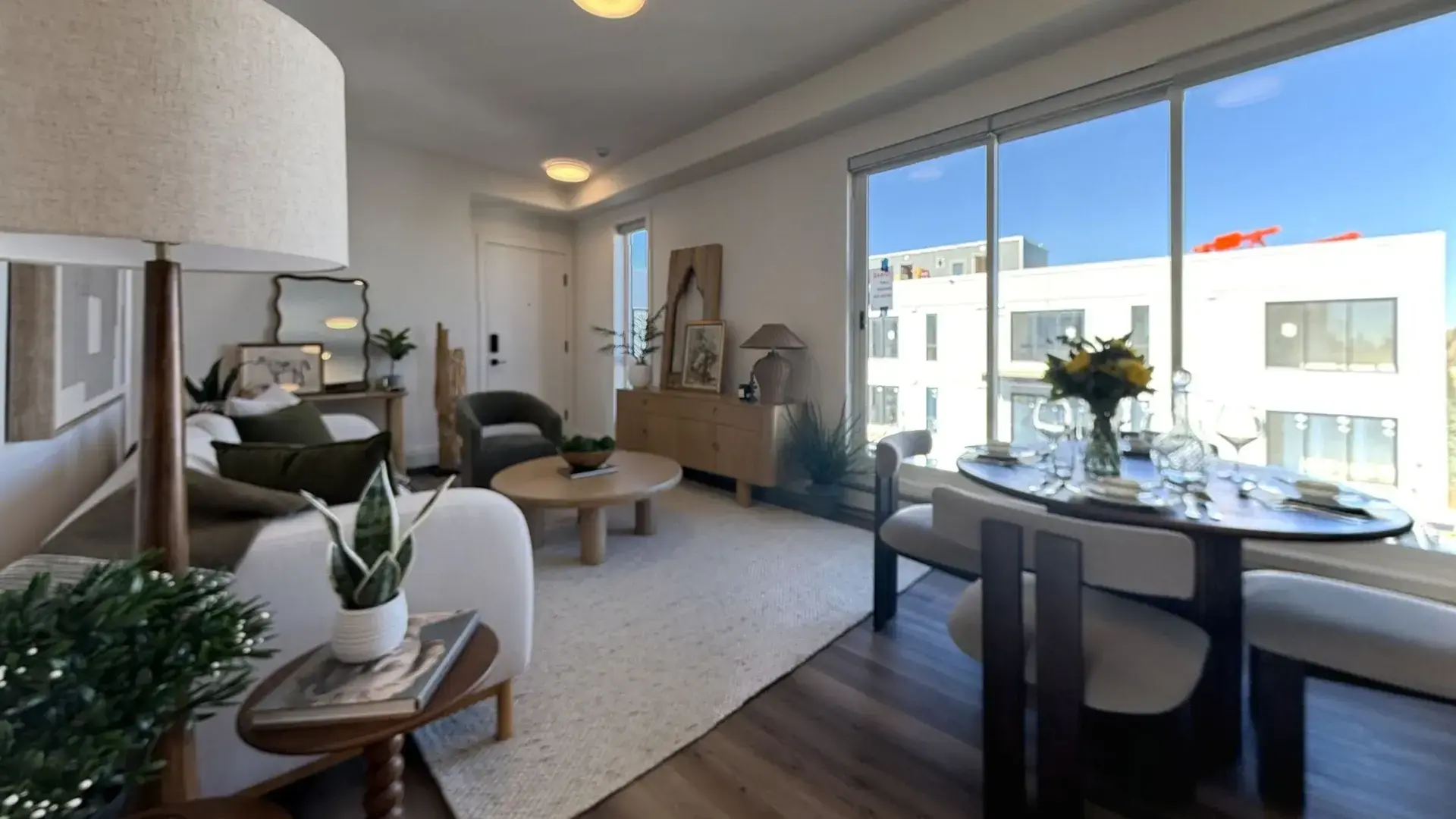 #609 Furnished Show Suite (3 Bed/2 Bath)