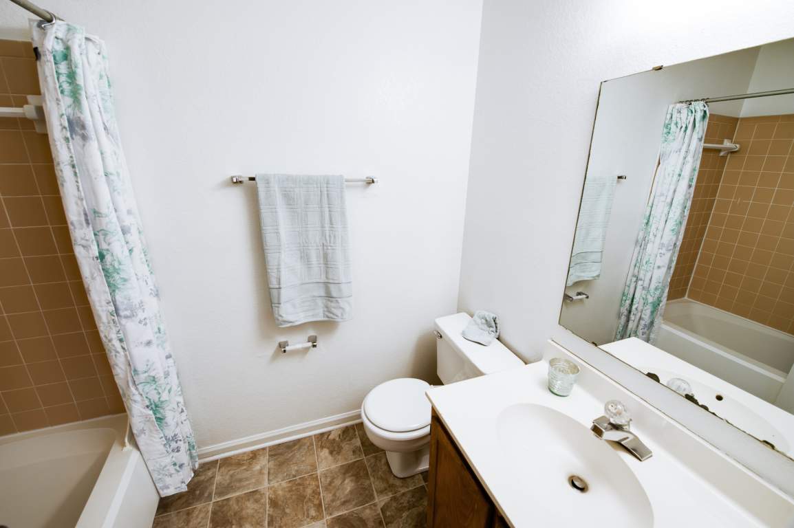 Sharonridge Apartments North 44