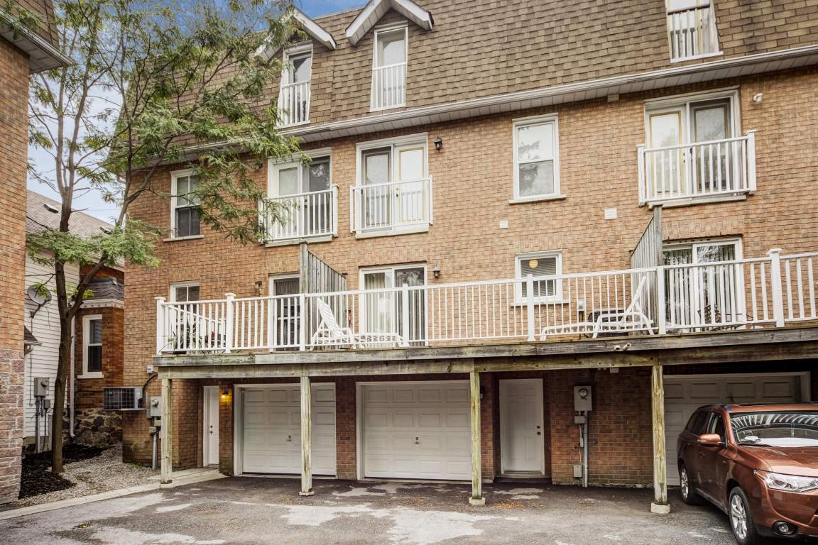 Markham Townhomes North 44