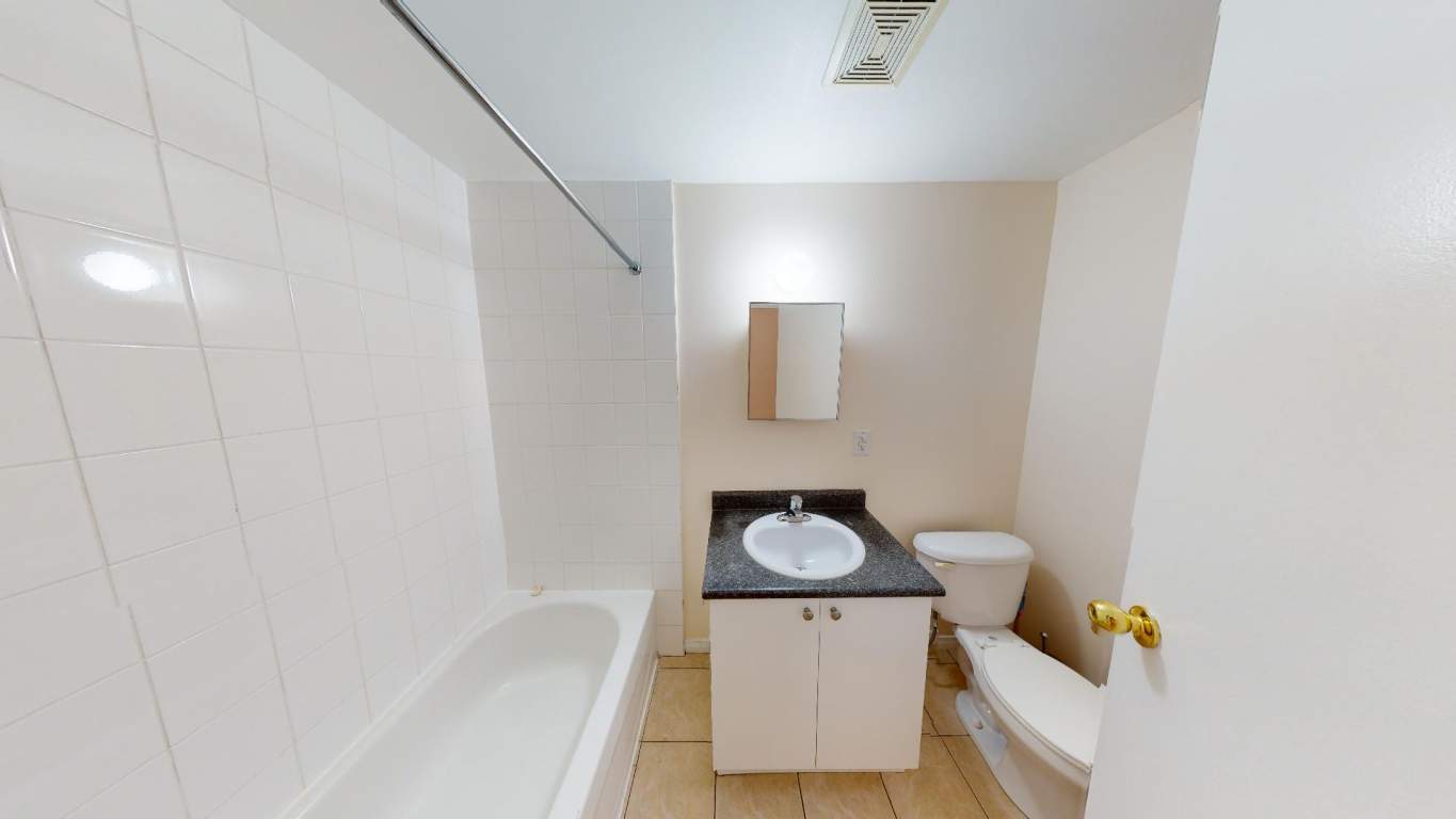 Danforth & Victoria Park Apartments North 44