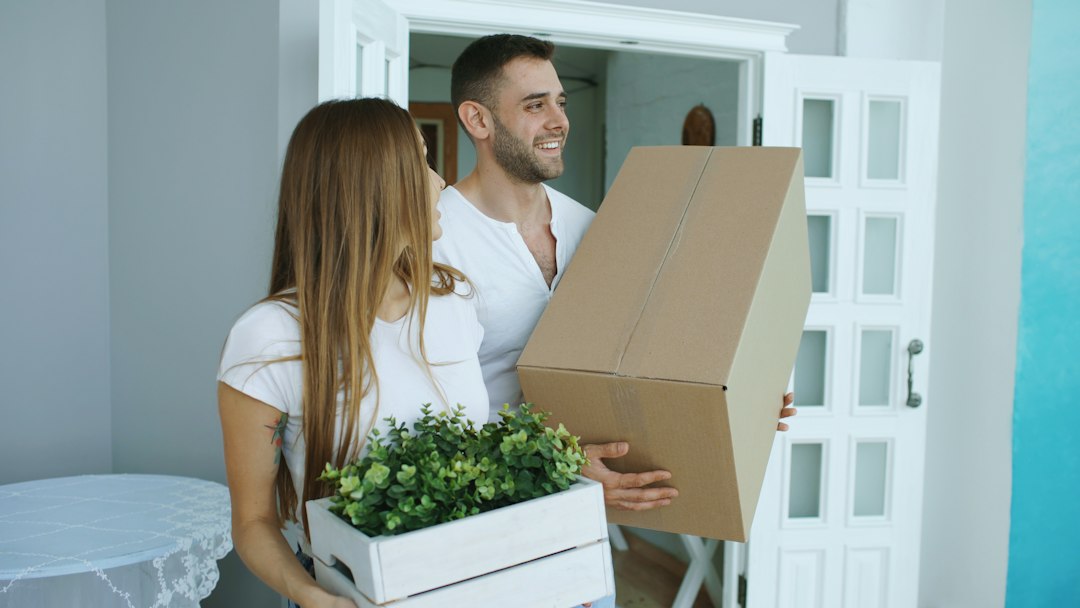 Fall Moving Tips for Your New Manitoba Rental Image