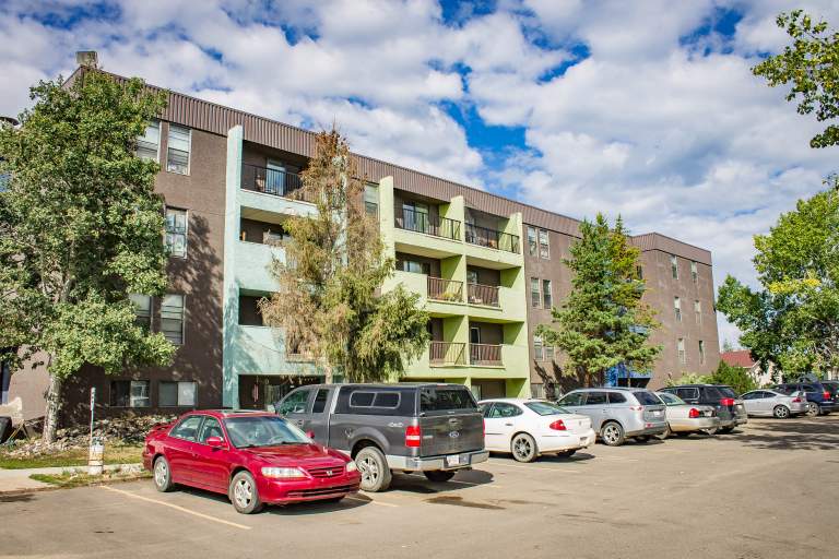 Windsor Apartments 115 Spruce Street Fort McMurray Apartments