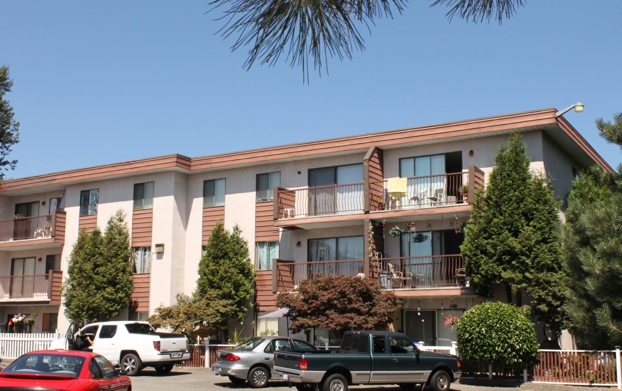 Nelson Court 33095 Old Yale Road Abbotsford Apartments Northview Apartment REIT
