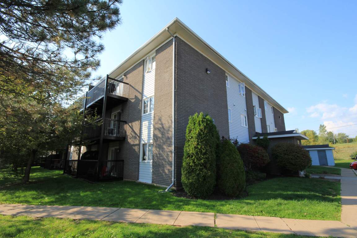 678 Evangeline Street 678 Evangeline Street Dieppe Apartments