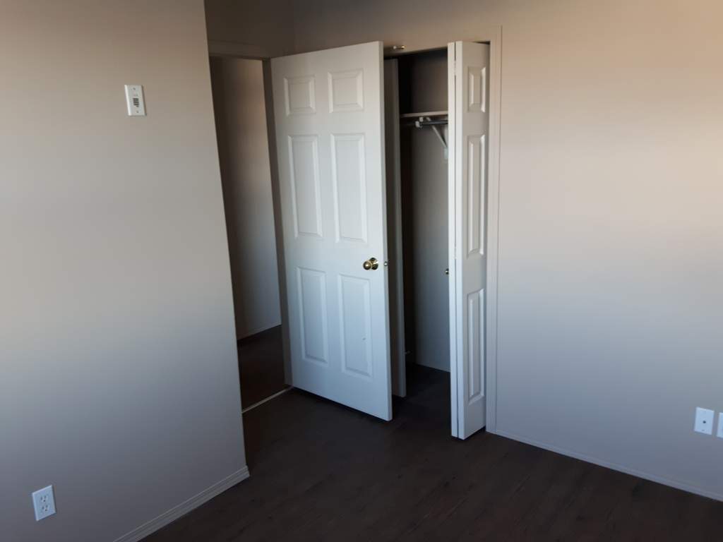 Sandalwood Place 1219 Centre Street Brooks Apartments Rent Northview