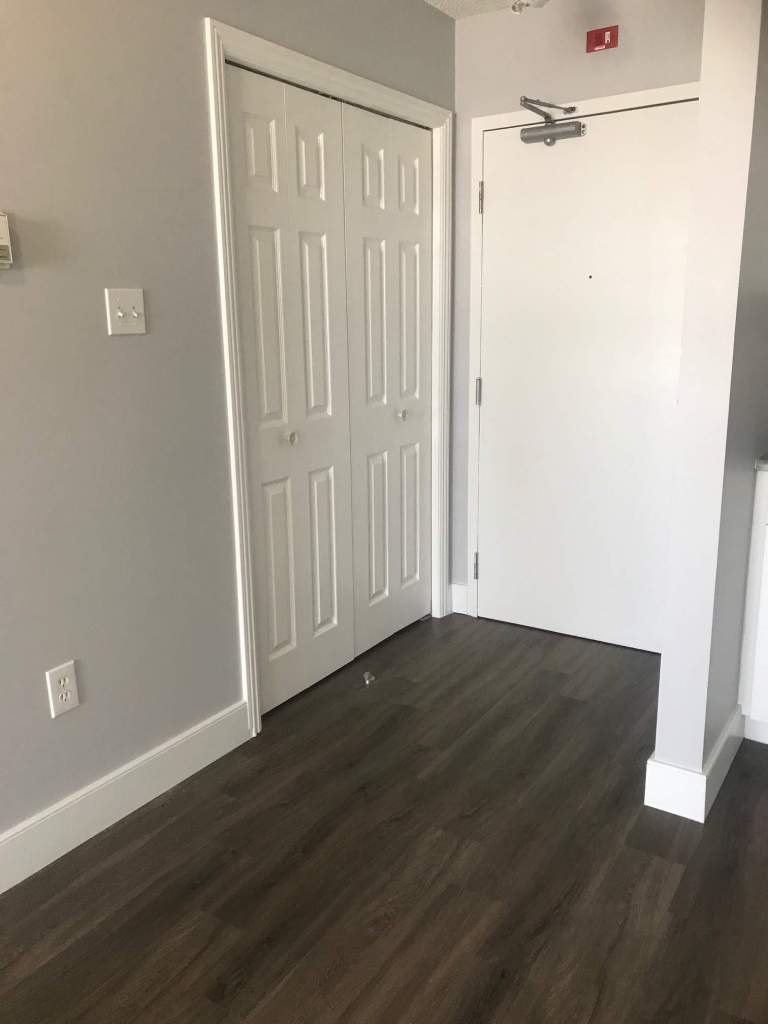 Hillview Estates 5465 52nd ST Yellowknife Apartments Rent